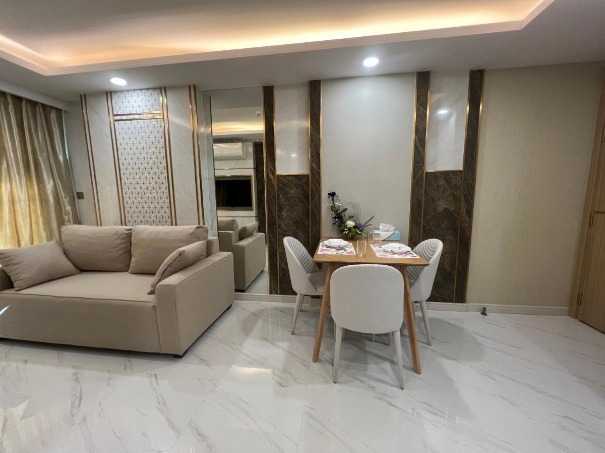 Romantic Beach Apartment芭堤雅水系高档酒店式公寓可做饭 좀티엔 비치 외부 사진